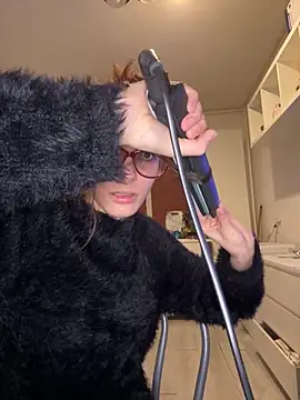 Mazzekyn online show from March 2025 06:21:02 PM