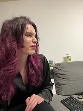 Mazzekyn online show from October 2025 05:23:02 PM