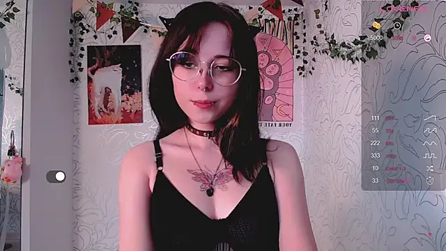 Snapshot of _miraclecattt_ chatting on November 2025 05:40:01 AM miraclecattt online show from November 2025 05:40:01 AM