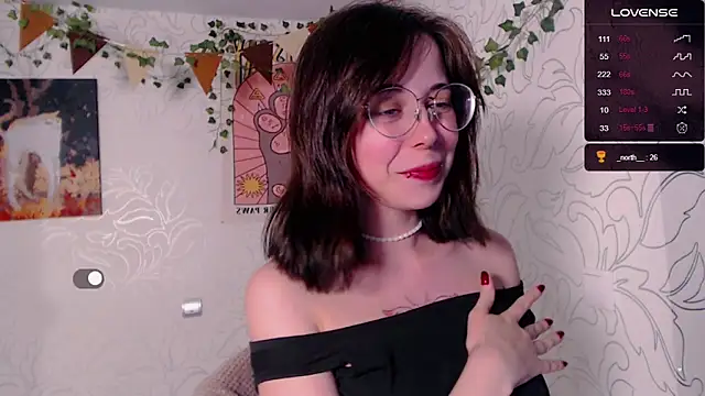 Snapshot of _miraclecattt_ chatting on December 2025 02:33:01 PM miraclecattt online show from December 2025 02:33:01 PM