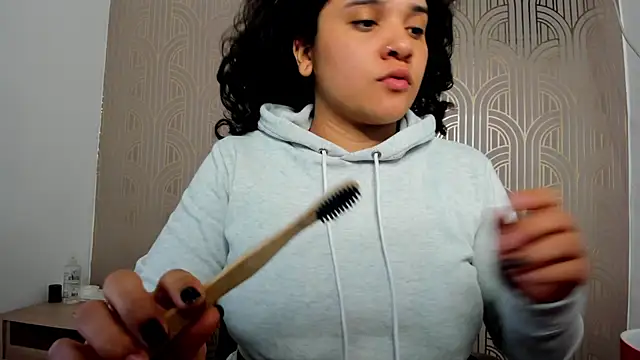 BloodyMaary  online show from March 2025 02:51:02 PM