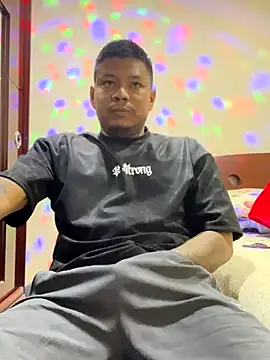 Snapshot of Saipuer31 chatting on December 2025 12:37:02 AM Saipuer31 online show from December 2025 12:37:02 AM