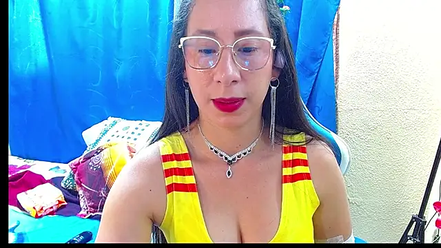 Gia leinn online show from June 2026 03:21:01 PM