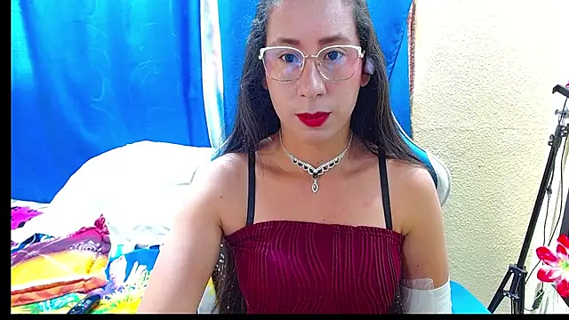 Gia leinn online show from June 2026 03:44:01 PM