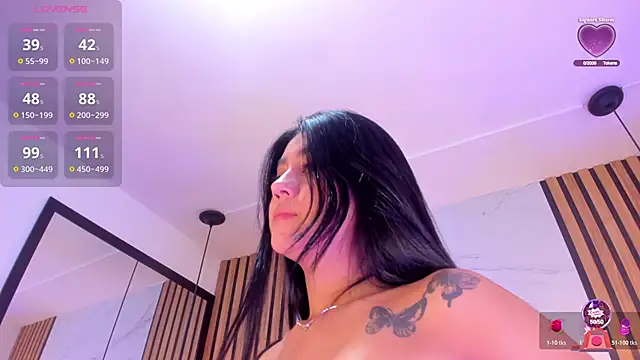 Madyson18 online show from June 2026 11:52:02 AM