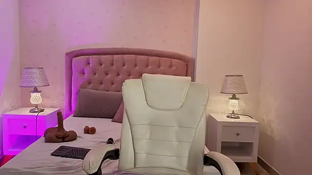 ChloeMoon9 online show from June 2026 03:03:02 PM