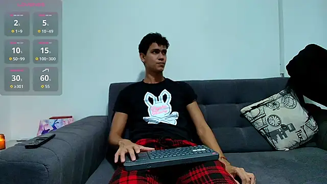 Maximiliano  Fire online show from April 2026 03:24:02 AM