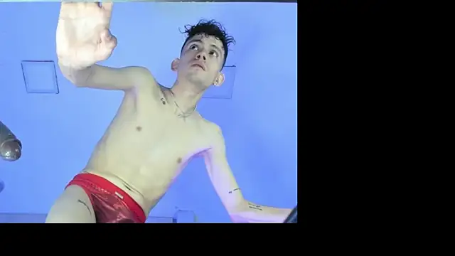 ValentinoMoreti online show from November 2025 06:02:02 AM