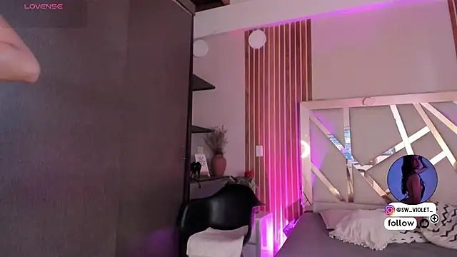 sweetviolet   online show from May 2026 01:48:01 PM