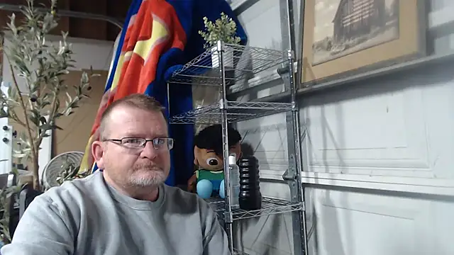 Snapshot of Randomoldguy615 chatting on March 2025 01:11:01 AM Randomoldguy615 online show from March 2025 01:11:01 AM