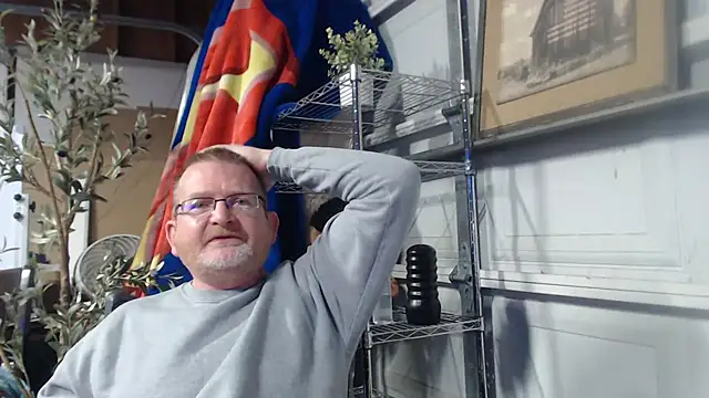Snapshot of Randomoldguy615 chatting on March 2025 03:45:01 AM Randomoldguy615 online show from March 2025 03:45:01 AM