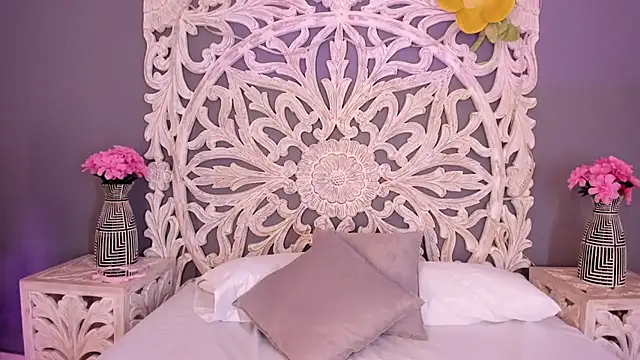 AnnieGibbyns online show from March 2026 08:37:01 PM