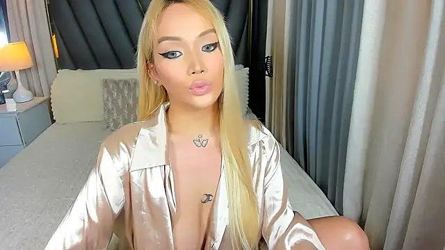 KylieSonique online show from January 2026 05:01:02 AM