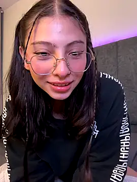 Dirty-Bunnyyy online show from September 2025 06:26:02 AM