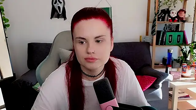 Della Ideal online show from November 2025 10:52:02 AM