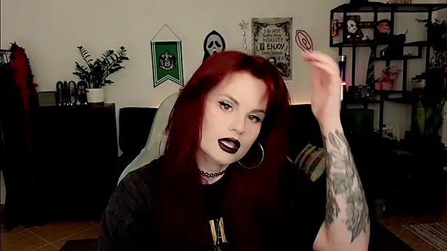 Snapshot of Della_Ideal chatting on February 2026 06:31:01 PM Della Ideal online show from February 2026 06:31:01 PM