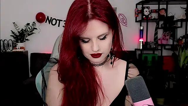 Snapshot of Della_Ideal chatting on March 2026 06:36:01 PM Della Ideal online show from March 2026 06:36:01 PM