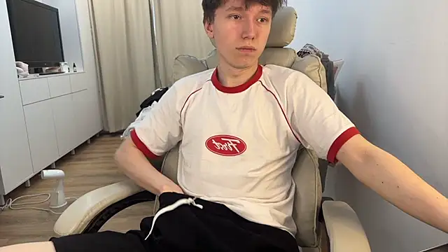 Snapshot of tommy_colson chatting on October 2025 01:26:02 PM tommy colson online show from October 2025 01:26:02 PM