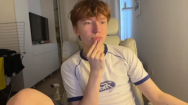 Snapshot of tommy_colson chatting on November 2025 10:32:02 AM tommy colson online show from November 2025 10:32:02 AM