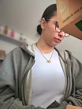 Snapshot of Soy_Sara7 chatting on October 2025 04:30:02 PM Soy Sara7 online show from October 2025 04:30:02 PM