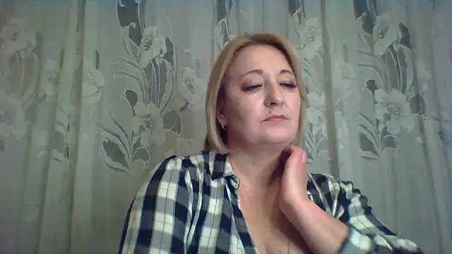 Snapshot of ArielXLoveresss chatting on February 2025 04:24:02 PM ArielXLoveresss online show from February 2025 04:24:02 PM