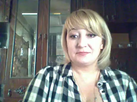 Snapshot of ArielXLoveresss chatting on March 2025 03:07:01 PM ArielXLoveresss online show from March 2025 03:07:01 PM