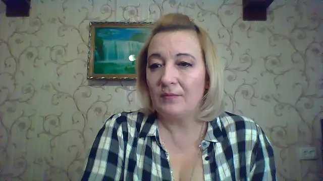 Snapshot of ArielXLoveresss chatting on March 2025 07:30:01 AM ArielXLoveresss online show from March 2025 07:30:01 AM