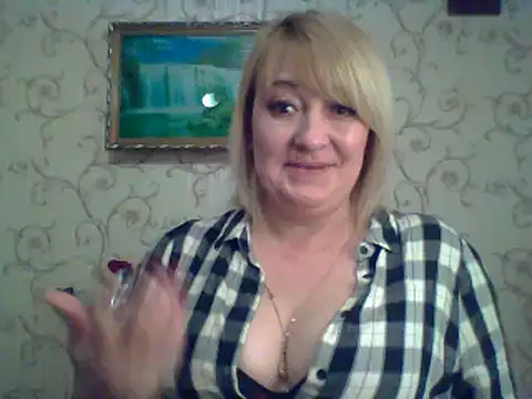Snapshot of ArielXLoveresss chatting on March 2025 03:20:02 PM ArielXLoveresss online show from March 2025 03:20:02 PM