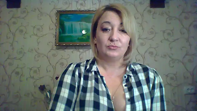 Snapshot of ArielXLoveresss chatting on March 2025 07:35:02 AM ArielXLoveresss online show from March 2025 07:35:02 AM