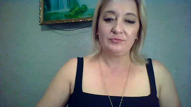 Snapshot of ArielXLoveresss chatting on September 2025 07:12:01 AM ArielXLoveresss online show from September 2025 07:12:01 AM