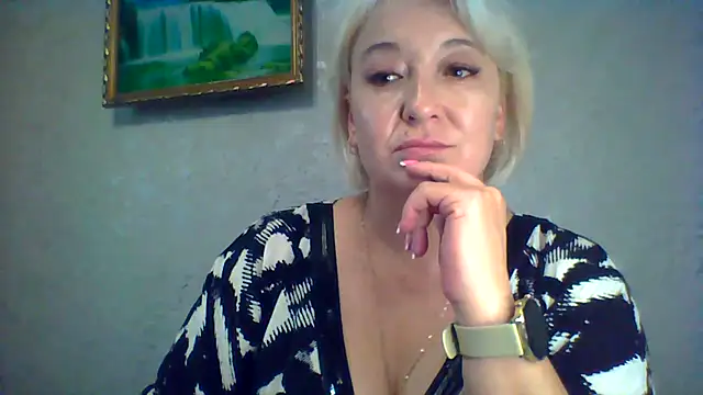Snapshot of ArielXLoveresss chatting on August 2026 08:39:01 AM ArielXLoveresss online show from August 2026 08:39:01 AM