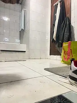 Snapshot of rogerdik76 chatting on February 2026 06:01:02 AM rogerdik76 online show from February 2026 06:01:02 AM