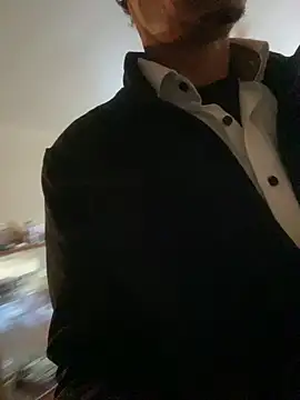 Snapshot of rogerdik76 chatting on April 2026 07:28:01 AM rogerdik76 online show from April 2026 07:28:01 AM