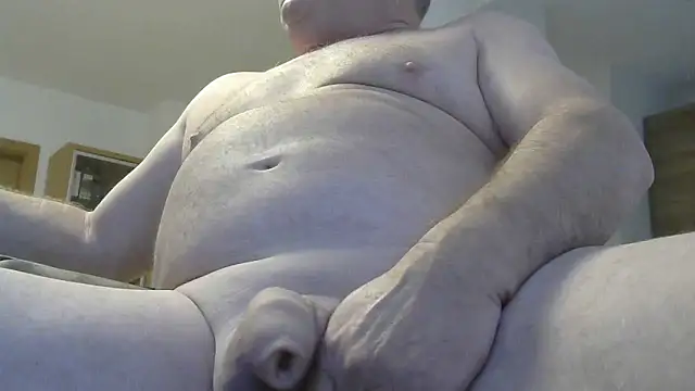 Snapshot of jerkoutdoor70 chatting on November 2025 01:17:02 PM jerkoutdoor70 online show from November 2025 01:17:02 PM