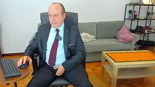 Snapshot of masterboy50 chatting on October 2025 04:24:02 PM masterboy50 online show from October 2025 04:24:02 PM