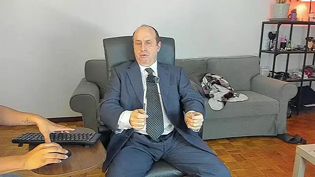 Snapshot of masterboy50 chatting on November 2025 08:09:02 PM masterboy50 online show from November 2025 08:09:02 PM