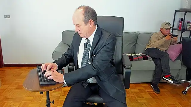 Snapshot of masterboy50 chatting on November 2025 08:07:02 PM masterboy50 online show from November 2025 08:07:02 PM