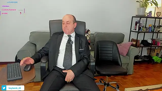 Snapshot of masterboy50 chatting on March 2026 08:05:02 PM masterboy50 online show from March 2026 08:05:02 PM