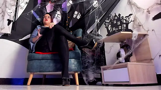 Snapshot of martina_soto chatting on October 2025 03:25:01 AM martina soto online show from October 2025 03:25:01 AM