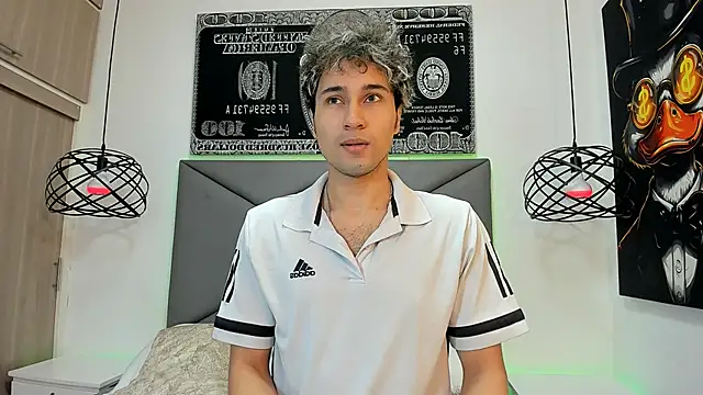 Snapshot of buddy_whitte chatting on October 2025 11:11:01 AM buddy whitte online show from October 2025 11:11:01 AM