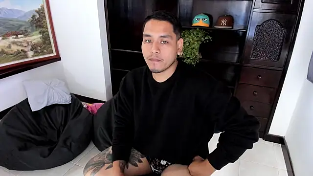 maxflurry  online show from March 2025 01:36:01 PM