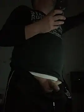 Snapshot of Mike8523 chatting on February 2026 06:36:01 PM Mike8523 online show from February 2026 06:36:01 PM