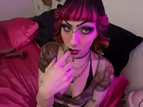 Snapshot of ChrryFoxx chatting on November 2025 10:18:02 AM ChrryFoxx online show from November 2025 10:18:02 AM