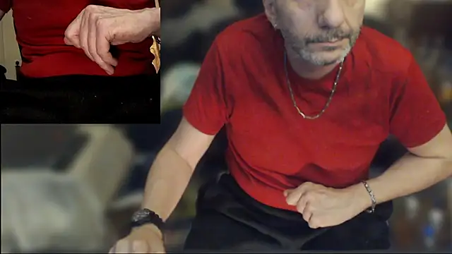 maxdaddy690 online show from May 2026 10:37:02 PM