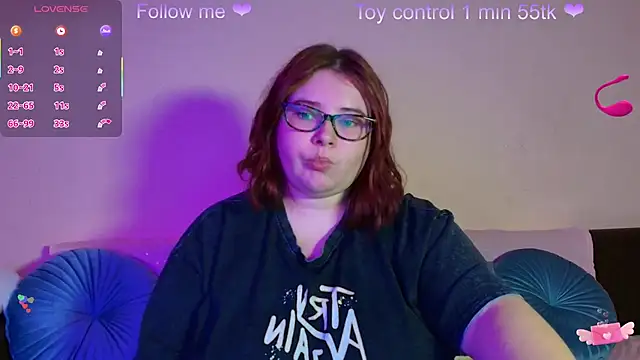 Lily lu one online show from September 2025 05:25:01 PM