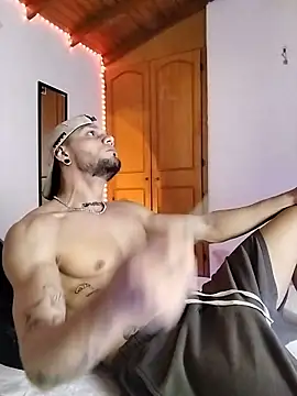 Snapshot of morenosiam chatting on December 2025 03:46:02 AM morenosiam online show from December 2025 03:46:02 AM