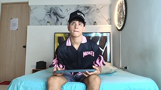 KING OFF BOYS online show from September 2025 01:27:02 PM