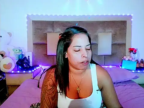 indiantopaz694u online show from April 2026 04:28:02 AM