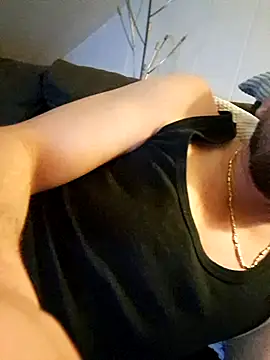 Snapshot of DearRusting chatting on December 2025 08:13:01 PM DearRusting online show from December 2025 08:13:01 PM