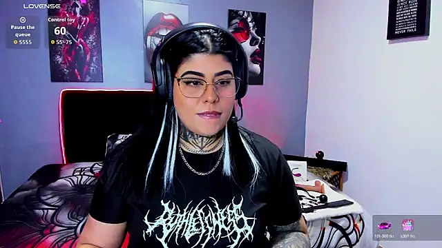 Veronika metal online show from May 2026 03:23:01 AM